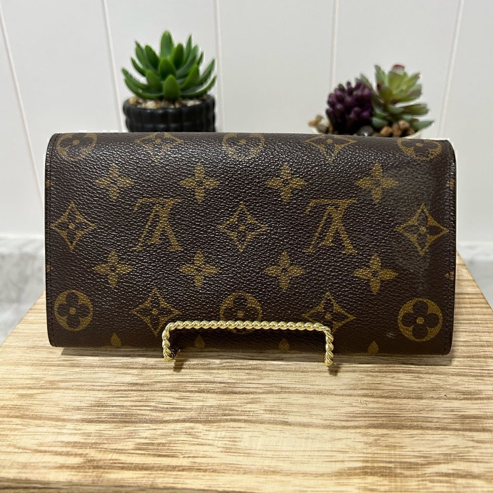 đ»ââLouisâ
VuittonâMonogramâWalletâ&âMinibag - Picture 6 of 16